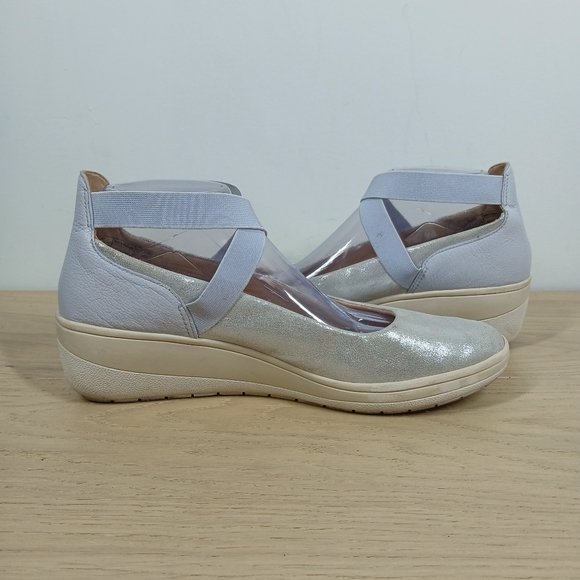 Vionic Ellery Silver Metallic Leather Ankle Strap Comfort Wedge Flats 1352 - Picture 3 of 12